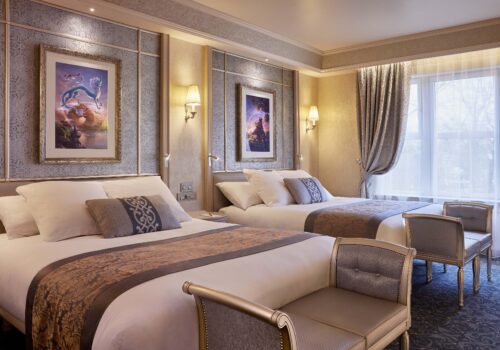 Disneyland® Paris Hotels Disneyland Hotel